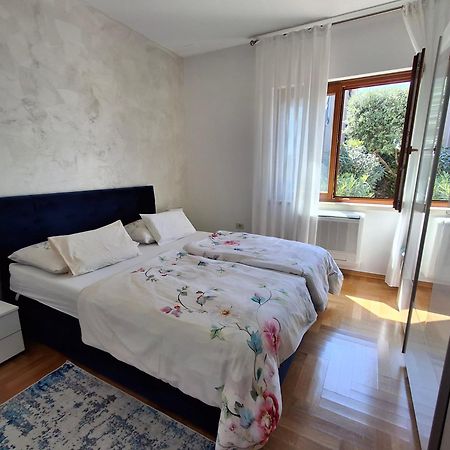 אומאג Apartments Leona מראה חיצוני תמונה