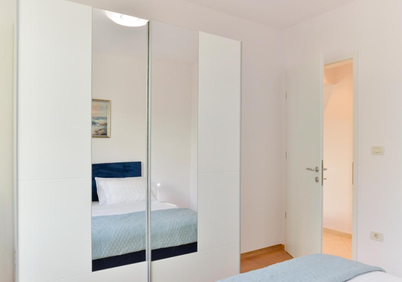 אומאג Apartments Leona מראה חיצוני תמונה