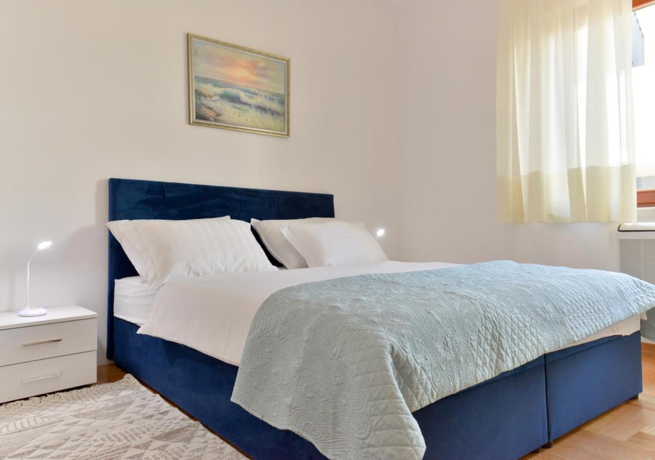 אומאג Apartments Leona מראה חיצוני תמונה