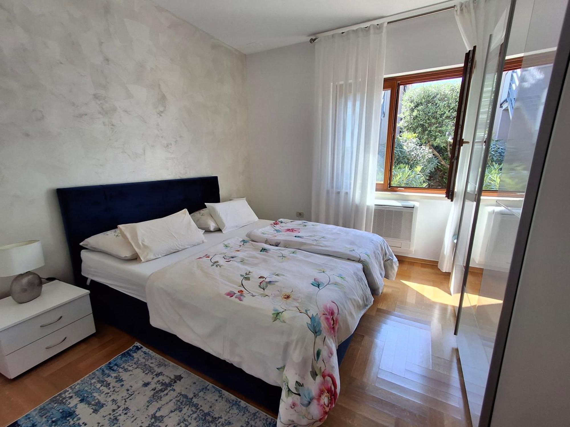 אומאג Apartments Leona מראה חיצוני תמונה